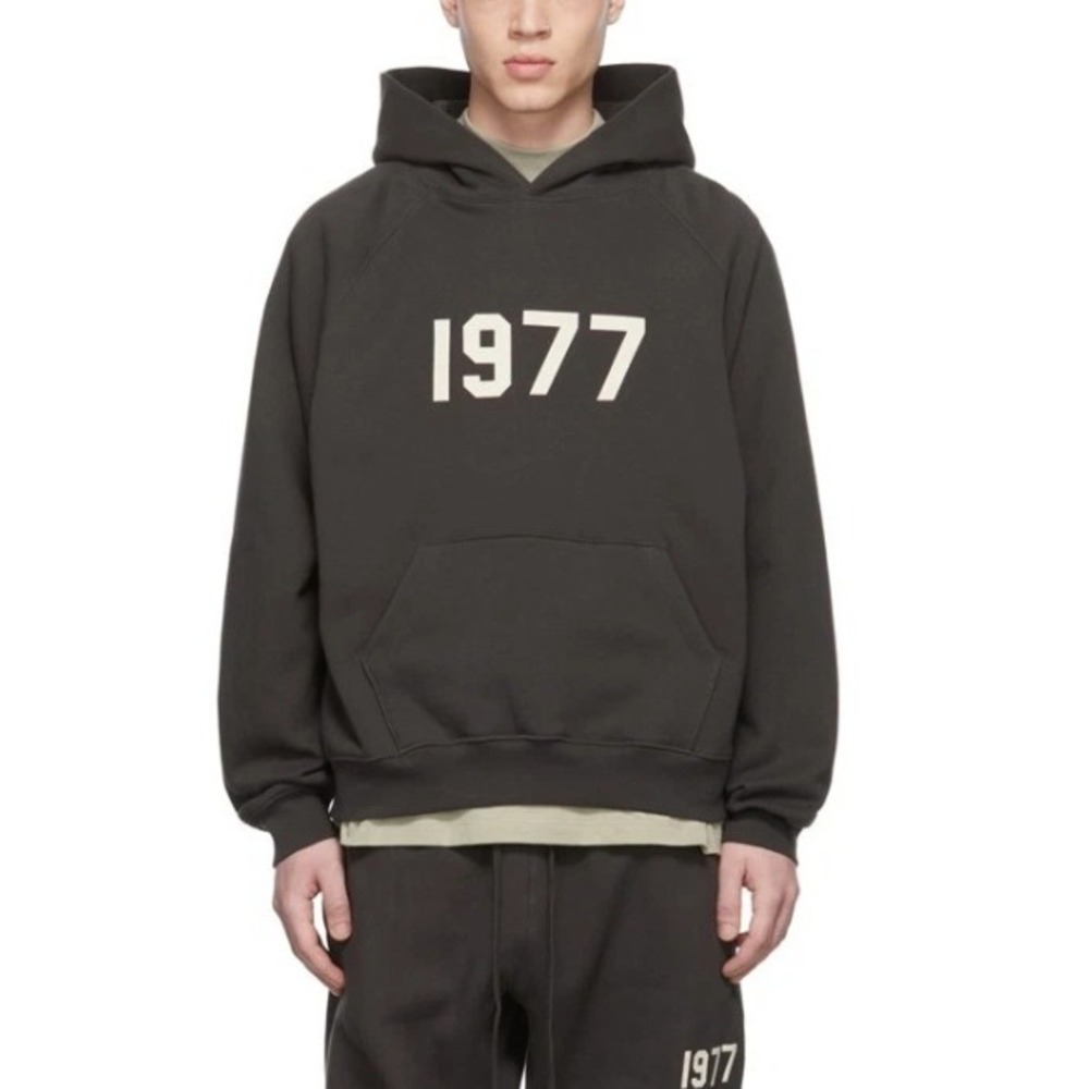 Fear of God Essentials‎ Unisex Iron Black 1977 Classic Hoodie Size L NWT